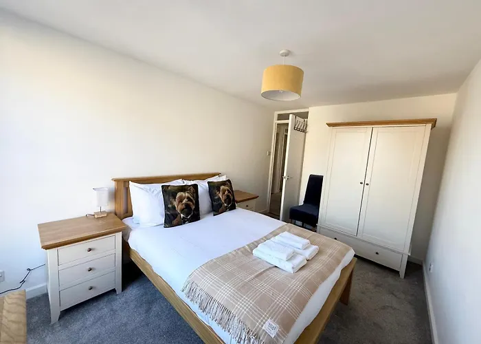 Royal Mile Neighbour 2-Bed Old Town Apartment
