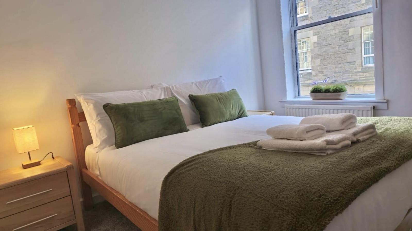 Apartment Royal Mile Neighbour 2-bed Old Town Edinburgh